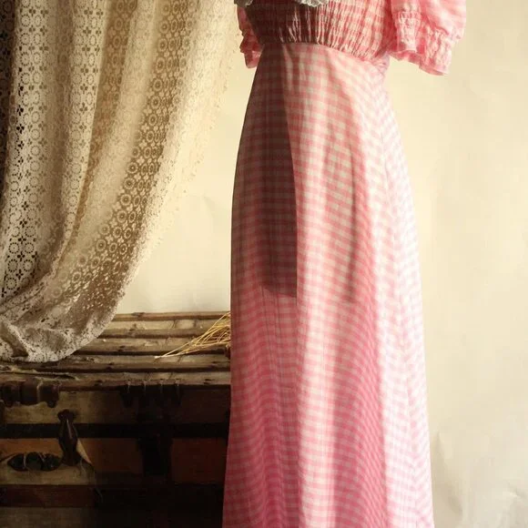 Vintage 1960s 1970s Dress, Pink and White Gingham Maxidress withBbig Lace Collar - Picture 8 of 14